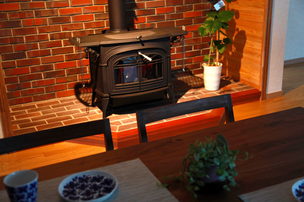 煙突が真ん中にある2